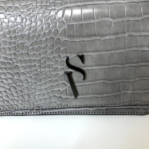 Simply Vera Women Crocodile Gray Contemporary Leena Envelope Crossbody Bag NWOT - Picture 2 of 10